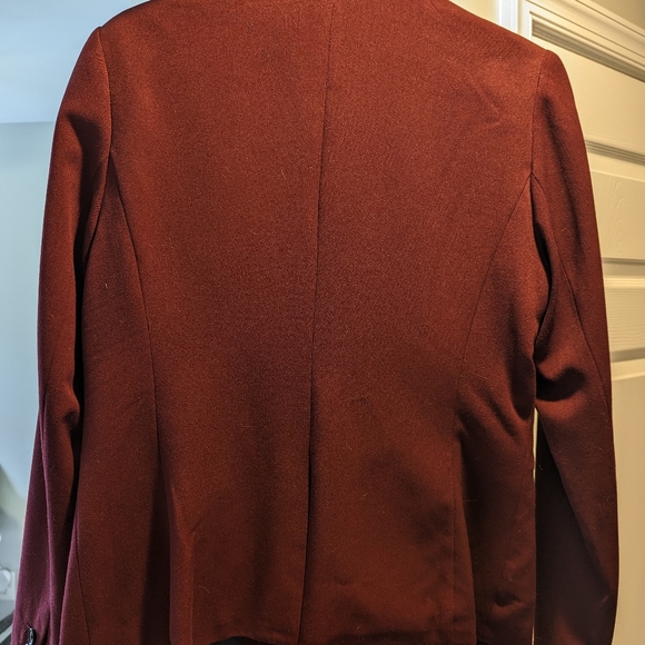 Blazer - Picture 2 of 4